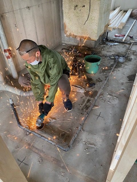 埼玉住建マンションリノベーション　古い配管